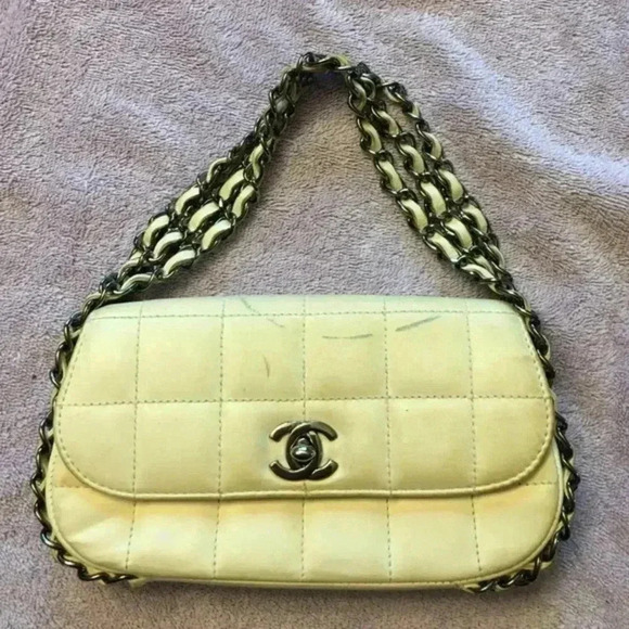Chanel handbag - Picture 1 of 6